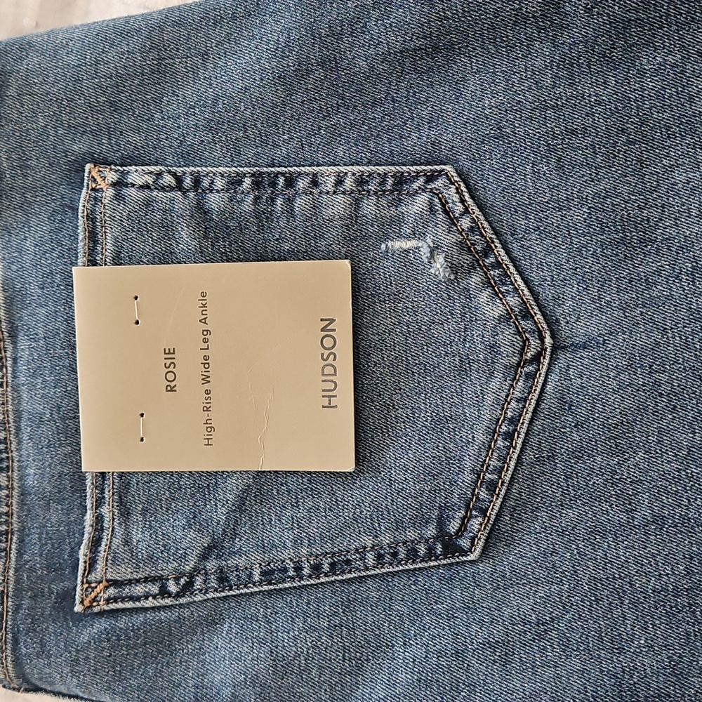 Hudson‎ Rosie High-Rise Wide Leg Ankle Raw Edge Jeans- Size:31:Color: Uptown - Picture 3 of 12